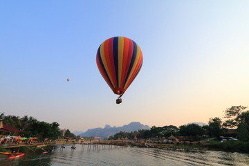 balloon in river