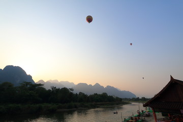 balloon in river