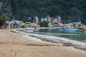 Fototapeta na wymiar Beautiful view of El Nido central beach bay in Philippines