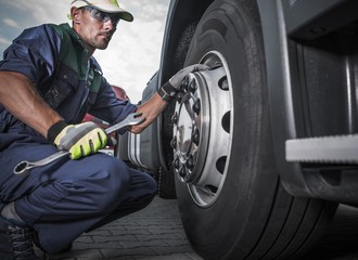 Semi Truck Wheel Maintenance