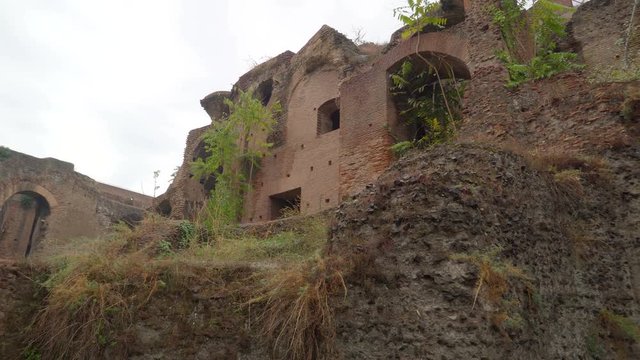 16122_Ruined_big_castles_in_the_hill_in_Palatino_in_Rome_in_Italy.mov
