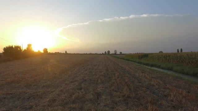 Vista dall'alto campagna rurale estate