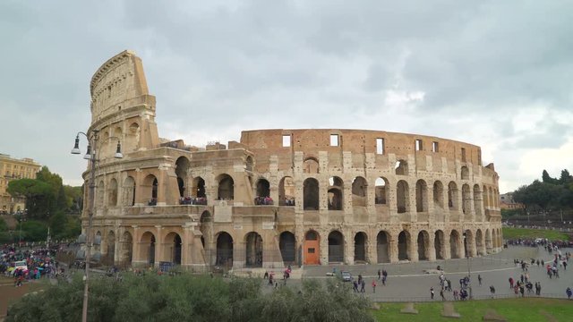 16149_Landscape_view_of_the_big_Colosseum_in_Rome_in_Italy.mov