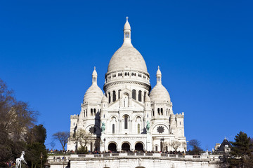 Fototapeta na wymiar Sacré-Cœur - the Basilica of the Sacred Heart of Paris, France.