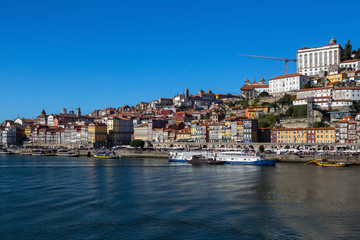 Fototapeta na wymiar Douro river and Ribeira in Porto, Portugal.