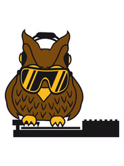 dj mischpult auflegen platte musik party feiern tanzen band cool sonnenbrille club disko gesicht eule kauz uhu vogel nacht fliegen comic cartoon clipart