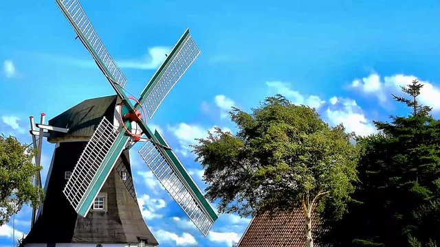 Holl&auml;nder Windm&uuml;hle in Ostfriesland
