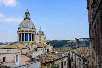 Fototapeta na wymiar view of the baroque town and St. George's Cathedral dome , Ragusa Ibla