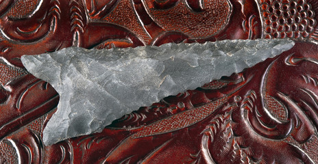 Real American Indian Arrowhead found in Benton, Arkansas  made around 6-9 thousands years ago.