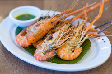 grilled prawns spicy dip, Thai style