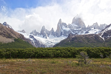 Fototapeta na wymiar Mount Fitz Roy at the Los Glaciares National Park, Argentina