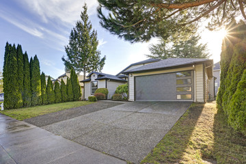 Beautiful curb appeal of a single family home