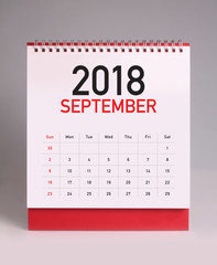 Simple desk calendar 2018 - September