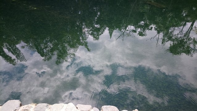vibracion por nacimiento de agua