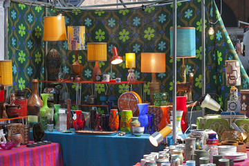 Sale of antiques on the Spitalfield market