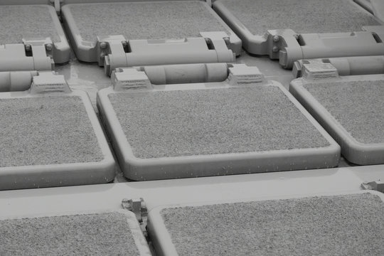 VLS（垂直発射システム）セルの蓋