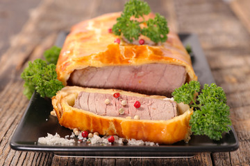 beef fillet with dough crust