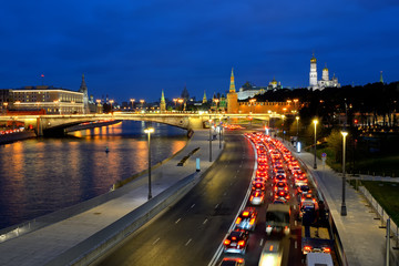 Fototapeta na wymiar Evening stopper traffic jam near the Kremlin.
