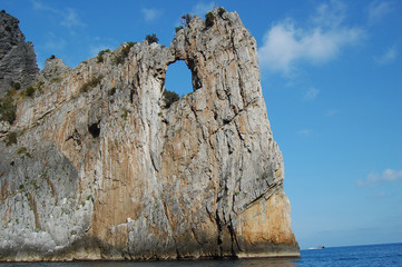 Cliffy coast. Palinuro, Italy - 188270721