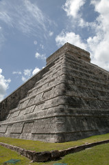 Temple of Kukulcan, Chichen Itza, One of the Greatest Mayan Centres, Yucat&aacute;n Peninsula, Mexico. A UNESCO designated area, El Castillo, is a Mesoamerican step-pyramid that dominates the Scared Site.