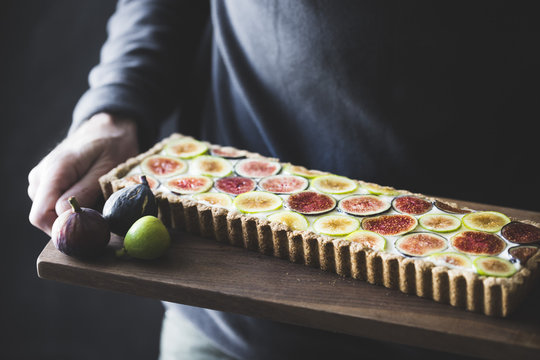 Vegan gluten-free fig tart