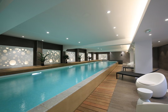 piscine intérieure design