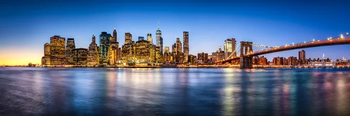 Fototapeten New York City Skyline Panorama mit Brooklyn Bridge © eyetronic