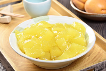 Taiwan delicious dessert - Fun guo (Powder cake) 
