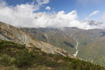 Fototapeta premium Hakuba Mountain at Nagano in autumn