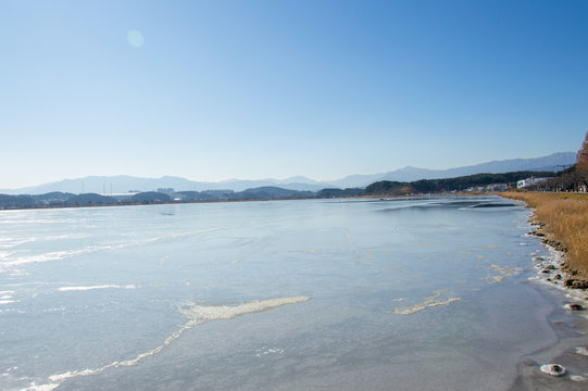 Idyllic frozen lake of Gyeongpo, Gangneung, Pyeongchang in South Korea