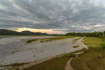 Beautiful sunset at Mountain Pinatubo , Capas