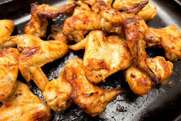 Juicy fried chicken wings in the oven