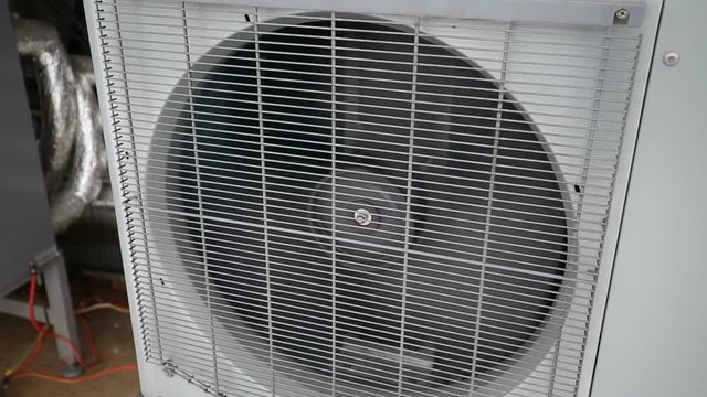 Air water heat pump in winter