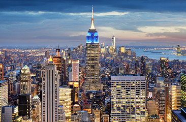 Naklejka premium New York city at night, Manhattan, USA