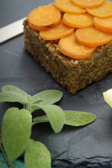 Farro carote, funghi, salvia e timo