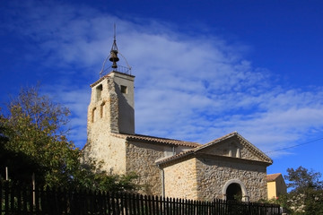 Fototapeta premium Kirche in den Corbieres, Frankreich
