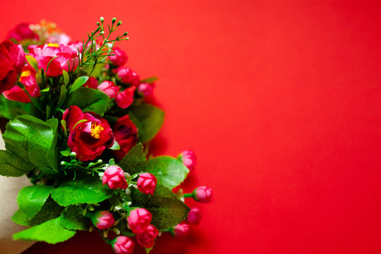 love, Valentine's Day gift for the second half, a bouquet of flowers, roses, romantic photo, background, suitable for ads,