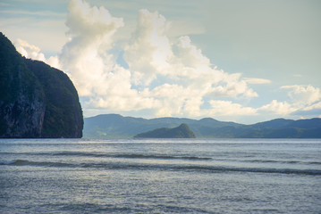 Fototapeta na wymiar El Nido mountain view from Las Cabanas beach in Palawan island, Philippines