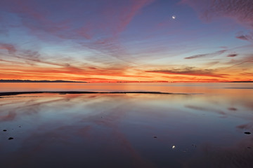 Fototapeta na wymiar Sunrise at California desert Salton Sea