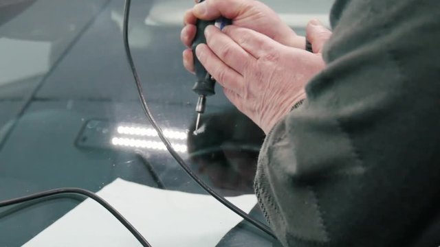 The car glass repair specialist fix auto glass.