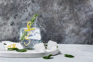Tuinposter Gin-tonic drankje © feirlight