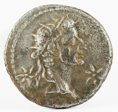 Ancient Roman silver denarius coin of Emperor Caligula with Augustus deified. Reverse.