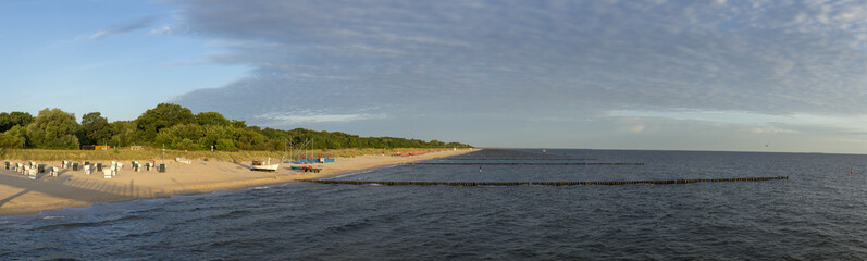 Fototapeta na wymiar sunrise at baltic sea in Koserow, Usedom