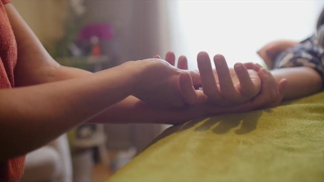 massage mains réflexo