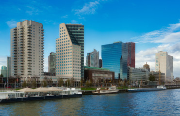 Fototapeta na wymiar Rotterdam skyline 