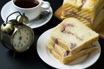 Taro sesame bread
