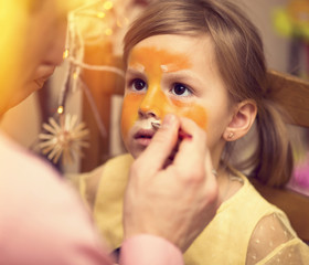 The decorated children's face