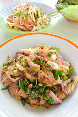 Slide grilled pork salad