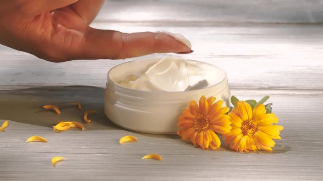 Natural marigold cream