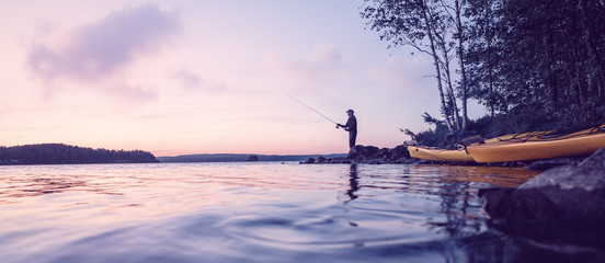 Angler am abendlichen See - obrazy, fototapety, plakaty
